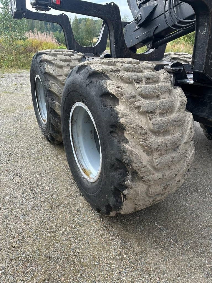 Forwarder Komatsu 875: foto 10 Forwarder Komatsu 875: foto 10