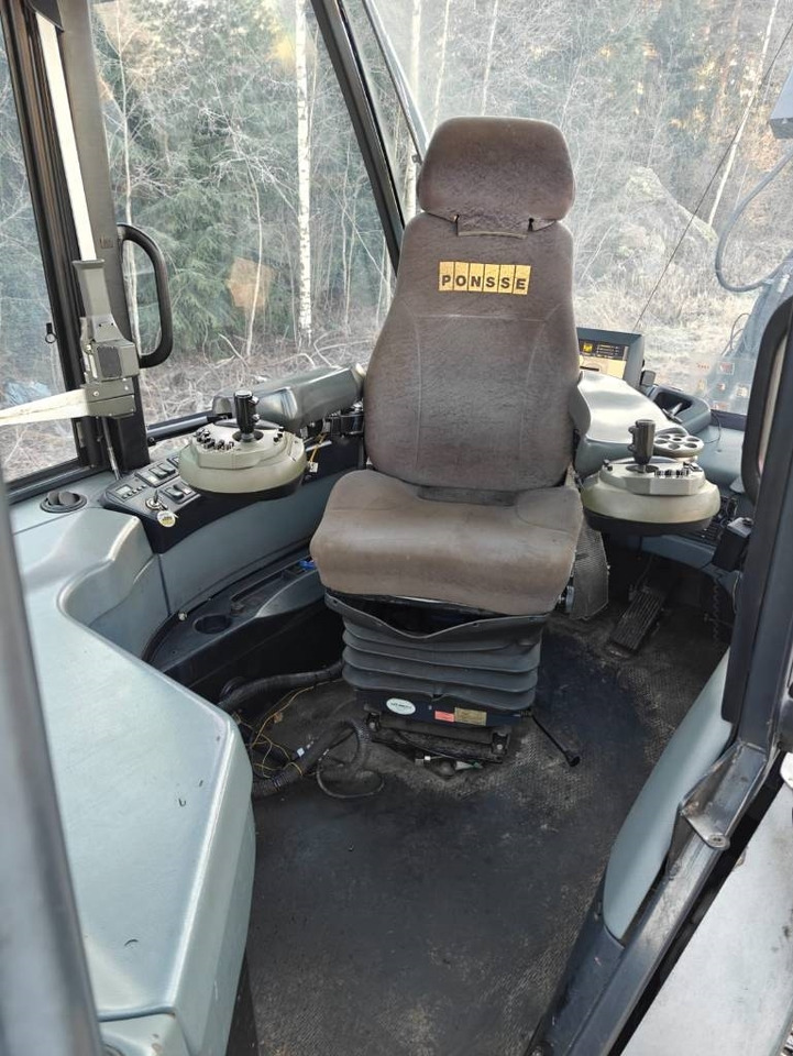 Harvester Ponsse Beaver: foto 19 Harvester Ponsse Beaver: foto 19