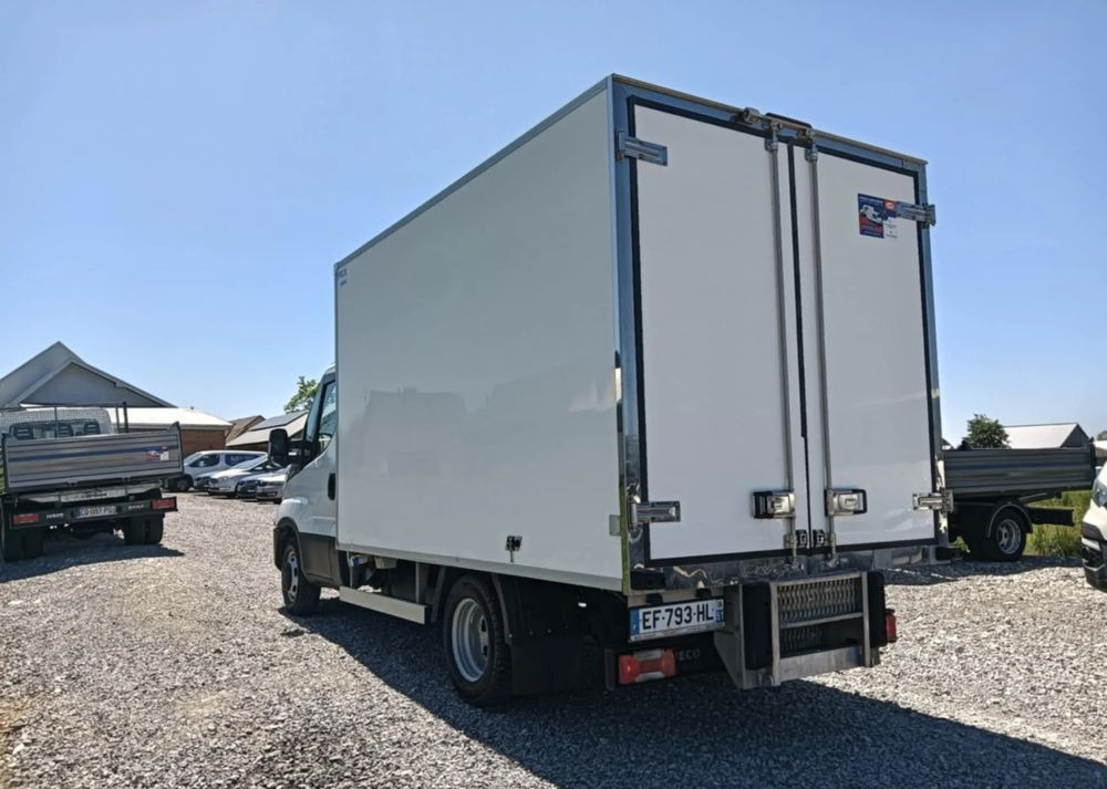 Carrinha frigorífica Iveco 35C13, 35C12, 35C14, 35C15: foto 15