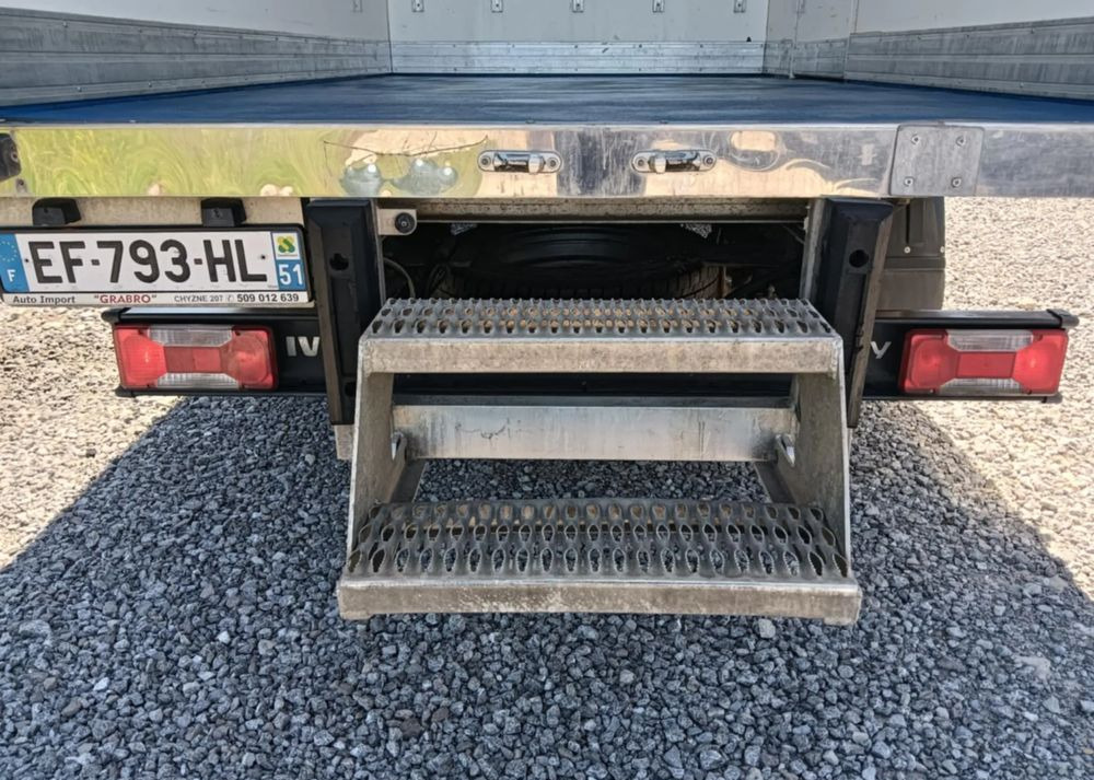 Carrinha frigorífica Iveco 35C13, 35C12, 35C14, 35C15: foto 13