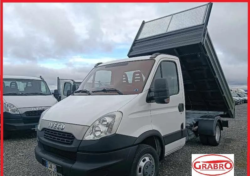 Iveco 35C13, 35C12 - Carrinha basculante: foto 1 Iveco 35C13, 35C12 - Carrinha basculante: foto 1