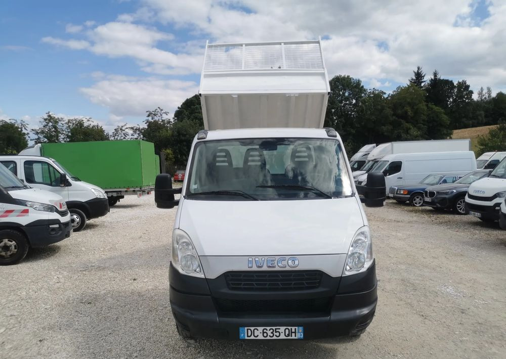 Iveco Daily 35C11 Kiper wywrotka Hak Bliźniak sprowadzony 35C12 - Carrinha basculante: foto 2 Iveco Daily 35C11 Kiper wywrotka Hak Bliźniak sprowadzony 35C12 - Carrinha basculante: foto 2