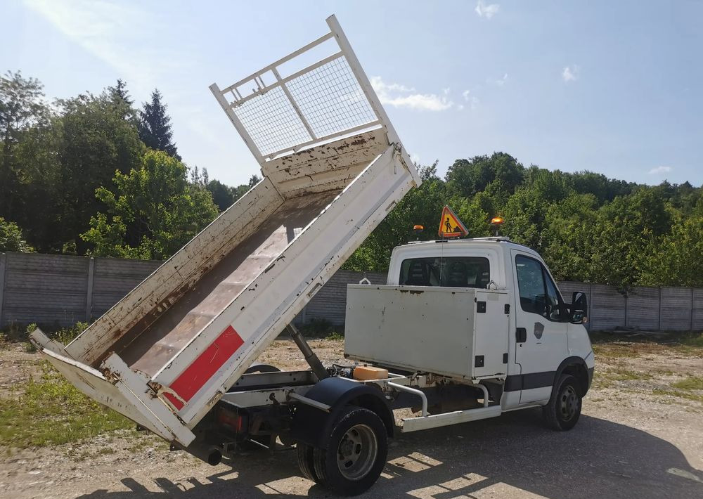 Iveco Daily 35C11 Kiper wywrotka Hak Bliźniak sprowadzony - Carrinha basculante: foto 3 Iveco Daily 35C11 Kiper wywrotka Hak Bliźniak sprowadzony - Carrinha basculante: foto 3