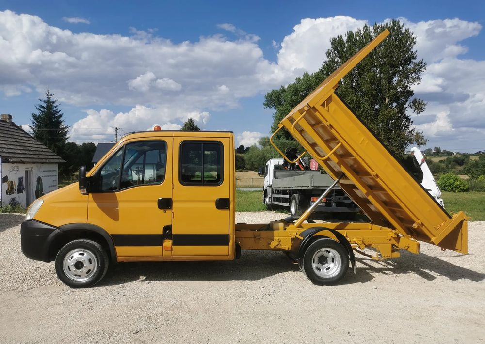 Iveco Daily 35C12 Brygadówka wywrotka Dubel hak kiper doka 35C13 - Carrinha basculante: foto 3 Iveco Daily 35C12 Brygadówka wywrotka Dubel hak kiper doka 35C13 - Carrinha basculante: foto 3