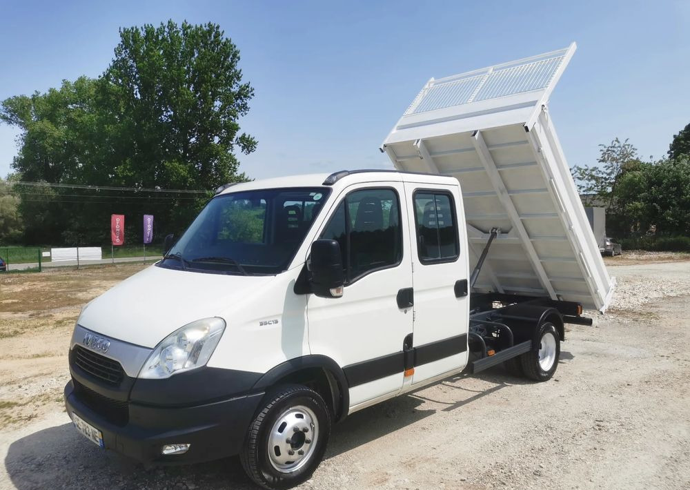 Iveco Daily 35C13 Kiper brygadówka 7-os wywrotka 130KM klimatyzacja Hak doka - Carrinha basculante: foto 1 Iveco Daily 35C13 Kiper brygadówka 7-os wywrotka 130KM klimatyzacja Hak doka - Carrinha basculante: foto 1