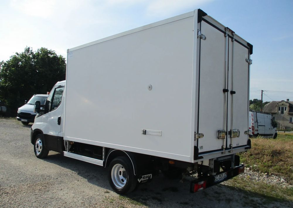 Carrinha frigorífica Iveco Daily 35C13 chłodnia Mroźnia na bliźniaku 35-130 Thermo King agregat: foto 6