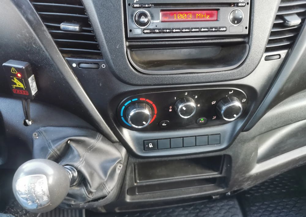 Leasing de Iveco Daily 35C15 Kiper HDS dzwig 3.0-150KM wywrotka Hak Iveco Daily 35C15 Kiper HDS dzwig 3.0-150KM wywrotka Hak: foto 15 Leasing de Iveco Daily 35C15 Kiper HDS dzwig 3.0-150KM wywrotka Hak Iveco Daily 35C15 Kiper HDS dzwig 3.0-150KM wywrotka Hak: foto 15