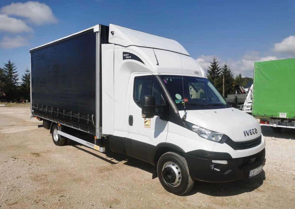 Iveco Daily 70C18 firana Winda 1.000kg Dhollandia wejkama 12pal - Camião de lona: foto 1 Iveco Daily 70C18 firana Winda 1.000kg Dhollandia wejkama 12pal - Camião de lona: foto 1