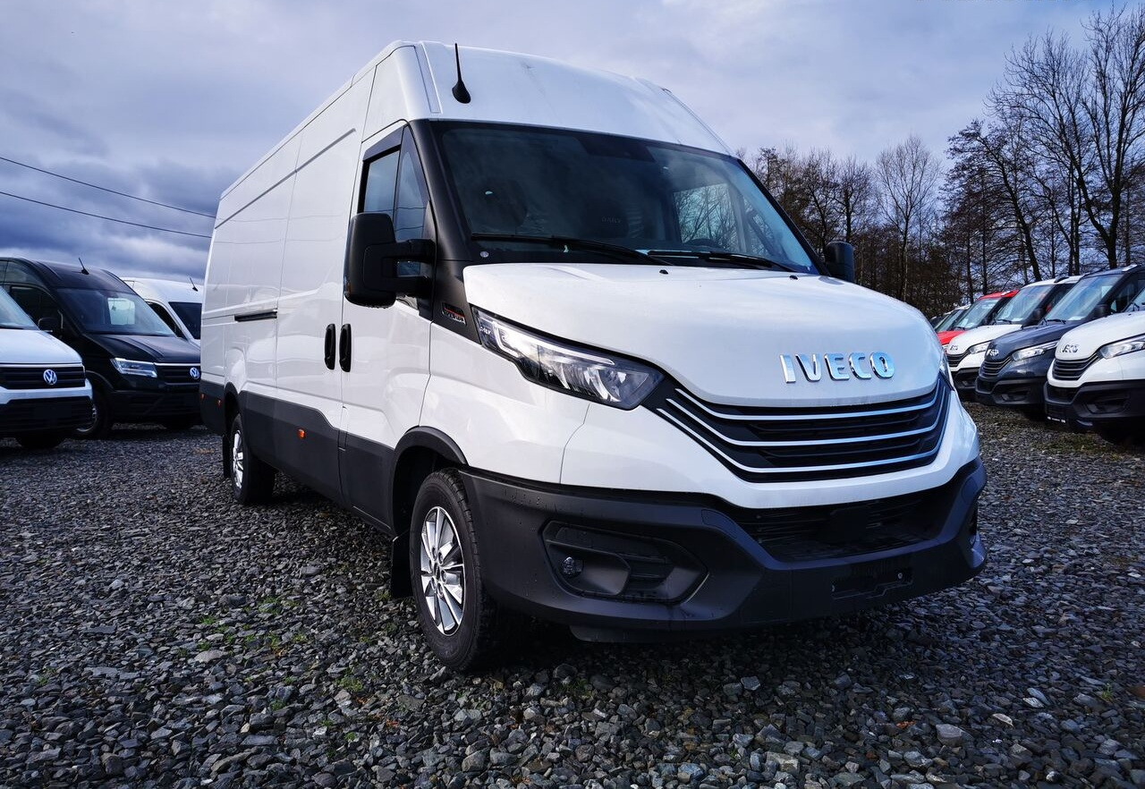 IVECO DAILY 35S18HA8 L4H2 - Furgão: foto 1 IVECO DAILY 35S18HA8 L4H2 - Furgão: foto 1