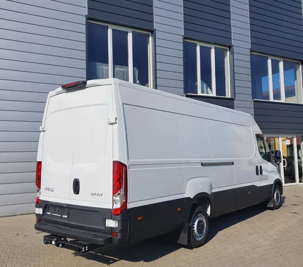 IVECO Daily 35S18 - Furgão: foto 2 IVECO Daily 35S18 - Furgão: foto 2