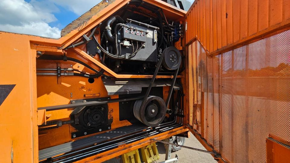 Doppstadt Ak 510 Bj 2014 mit nur 5.250 BH - Triturador industrial: foto 5 Doppstadt Ak 510 Bj 2014 mit nur 5.250 BH - Triturador industrial: foto 5
