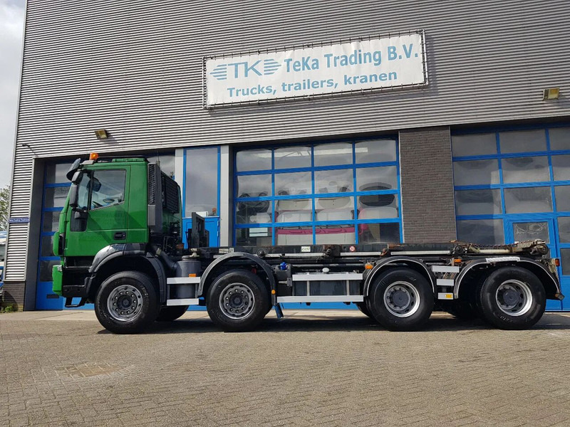 Iveco Stralis 450 8x4 Steel Nieuwe Apk/TÜV 430.000 km kettingsyst 30 t - Camião transportador de contêineres/ Caixa móvel: foto 3 Iveco Stralis 450 8x4 Steel Nieuwe Apk/TÜV 430.000 km kettingsyst 30 t - Camião transportador de contêineres/ Caixa móvel: foto 3