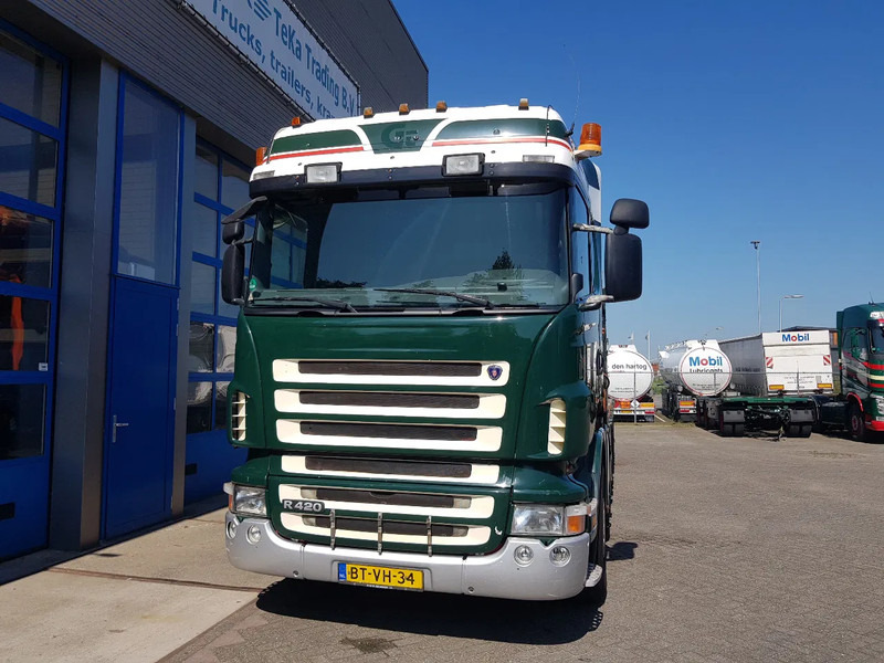 Scania R420 8x2 HIAB 800E-7 Hipro 80 ton/meter Winch Retarder - Camião grua: foto 4 Scania R420 8x2 HIAB 800E-7 Hipro 80 ton/meter Winch Retarder - Camião grua: foto 4