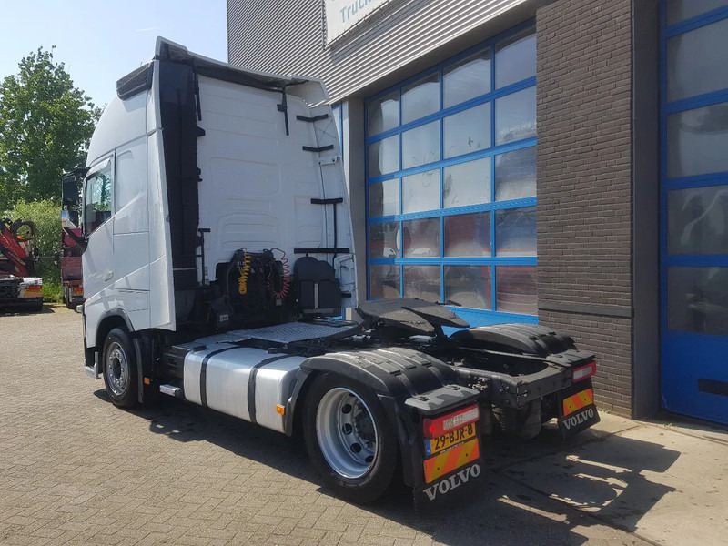 Volvo FH 420 Low deck XL Cabine hefschotel I-Parc Cool - Tractor: foto 4 Volvo FH 420 Low deck XL Cabine hefschotel I-Parc Cool - Tractor: foto 4