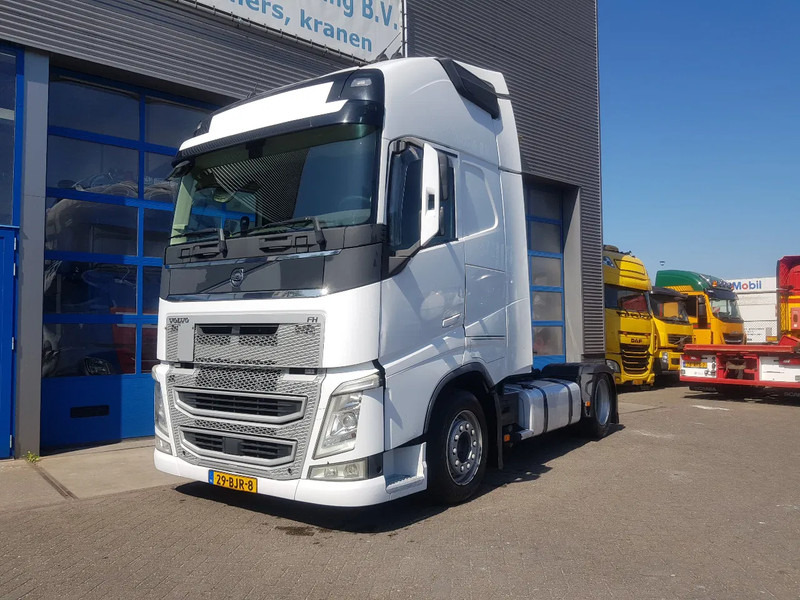 Volvo FH 420 Low deck XL Cabine hefschotel I-Parc Cool - Tractor: foto 2 Volvo FH 420 Low deck XL Cabine hefschotel I-Parc Cool - Tractor: foto 2