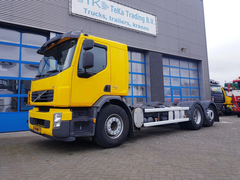Volvo FE 300 EEV 6X2 Retarder 258.000 KM TÜV - Camião chassi: foto 1 Volvo FE 300 EEV 6X2 Retarder 258.000 KM TÜV - Camião chassi: foto 1