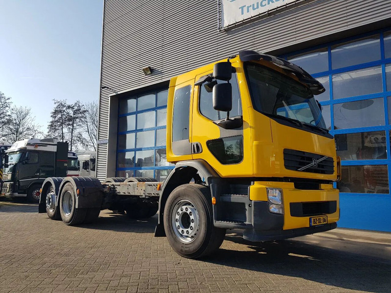 Volvo FE 300 EEV 6X2 Retarder Pto 234.000 KM TÜV - Camião chassi: foto 5 Volvo FE 300 EEV 6X2 Retarder Pto 234.000 KM TÜV - Camião chassi: foto 5