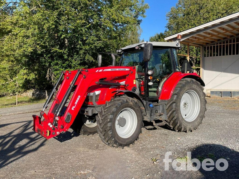 Massey Ferguson 5713 S - Trator: foto 1 Massey Ferguson 5713 S - Trator: foto 1