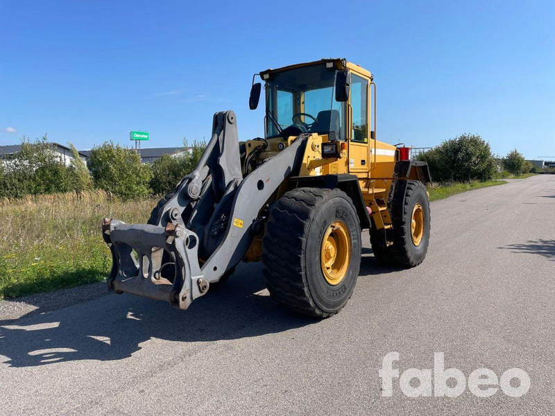 Volvo L90D - Pá carregadora de rodas: foto 1 Volvo L90D - Pá carregadora de rodas: foto 1