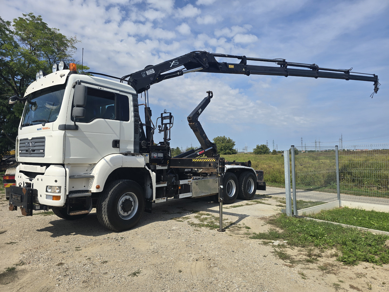MAN TGA 26.440 6X6 / HOOK SYSTEM / HIAB 166D REMOTE SPECIAL PRICE ONLY THIS YEAR - Camião polibenne, Camião grua: foto 3 MAN TGA 26.440 6X6 / HOOK SYSTEM / HIAB 166D REMOTE SPECIAL PRICE ONLY THIS YEAR - Camião polibenne, Camião grua: foto 3