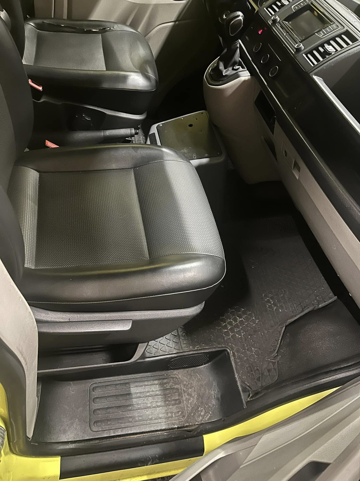 Ambulância Volkswagen T6 4motions - AMBULANCE / Швидка допомога / Shvydka dopomoha: foto 13