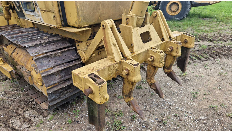 Caterpillar D4D - Buldôzer: foto 5 Caterpillar D4D - Buldôzer: foto 5