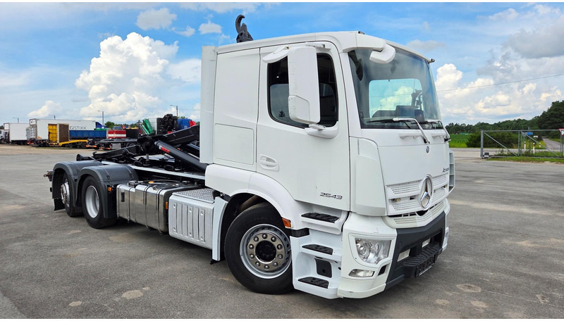 Mercedes-Benz Actros 2543 6X2*4 - Camião polibenne: foto 2 Mercedes-Benz Actros 2543 6X2*4 - Camião polibenne: foto 2