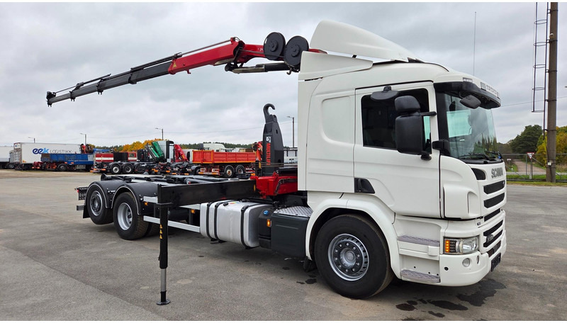 Scania P370 6X2*4 HMF 1730 - Camião polibenne, Camião grua: foto 2 Scania P370 6X2*4 HMF 1730 - Camião polibenne, Camião grua: foto 2