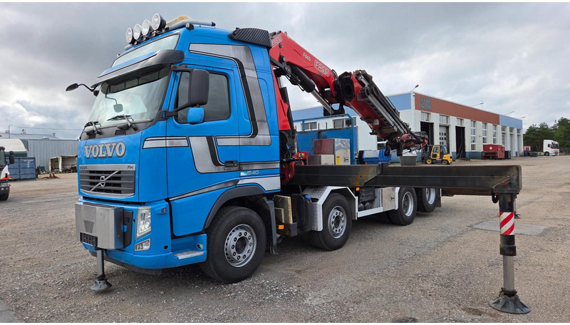 Volvo FH540 8X2 FASSI F660 + Jib max 33,5m. - Camião de caixa aberta/ Plataforma, Camião grua: foto 5 Volvo FH540 8X2 FASSI F660 + Jib max 33,5m. - Camião de caixa aberta/ Plataforma, Camião grua: foto 5