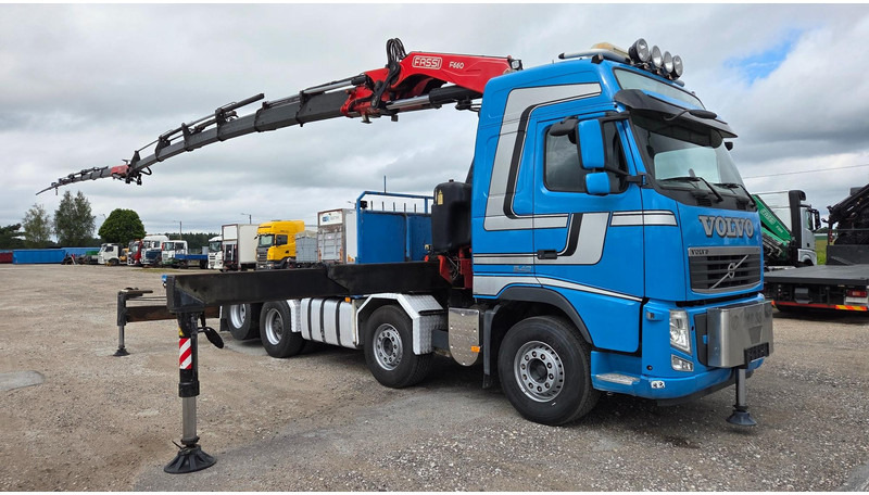 Volvo FH540 8X2 FASSI F660 + Jib max 33,5m. - Camião de caixa aberta/ Plataforma, Camião grua: foto 2 Volvo FH540 8X2 FASSI F660 + Jib max 33,5m. - Camião de caixa aberta/ Plataforma, Camião grua: foto 2