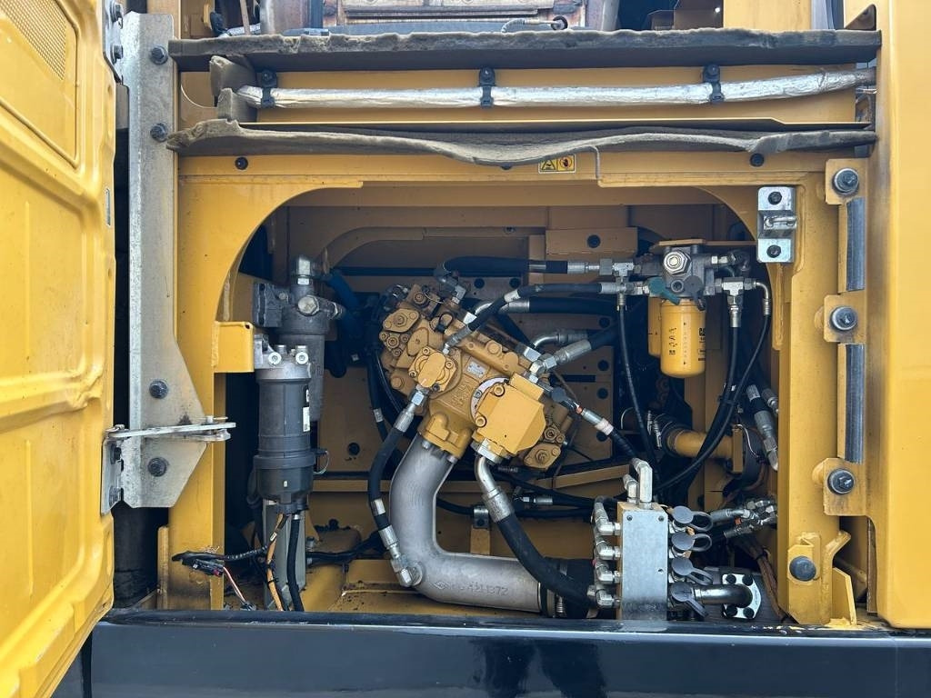 Escavadora de rastos CAT 330F L (Roto|GPS|2 buckets): foto 21