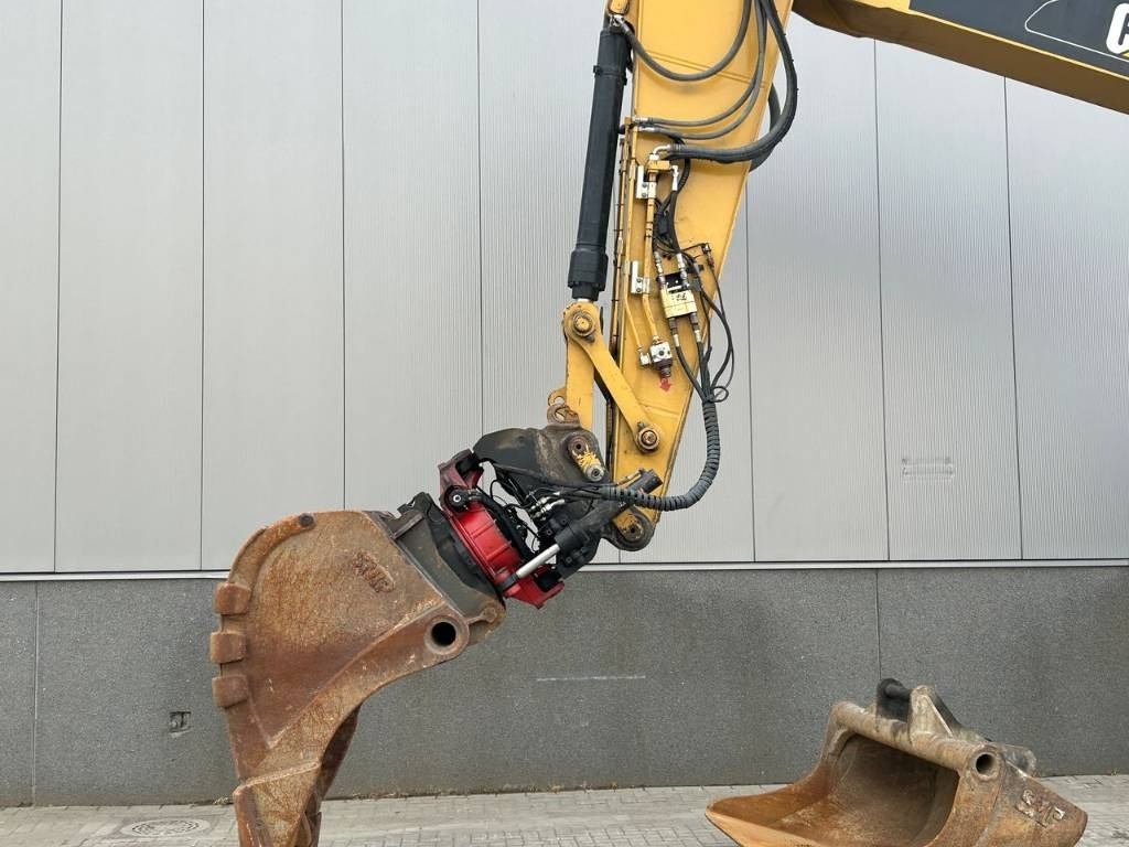 Escavadora de rastos CAT 330F L (Roto|GPS|2 buckets): foto 6