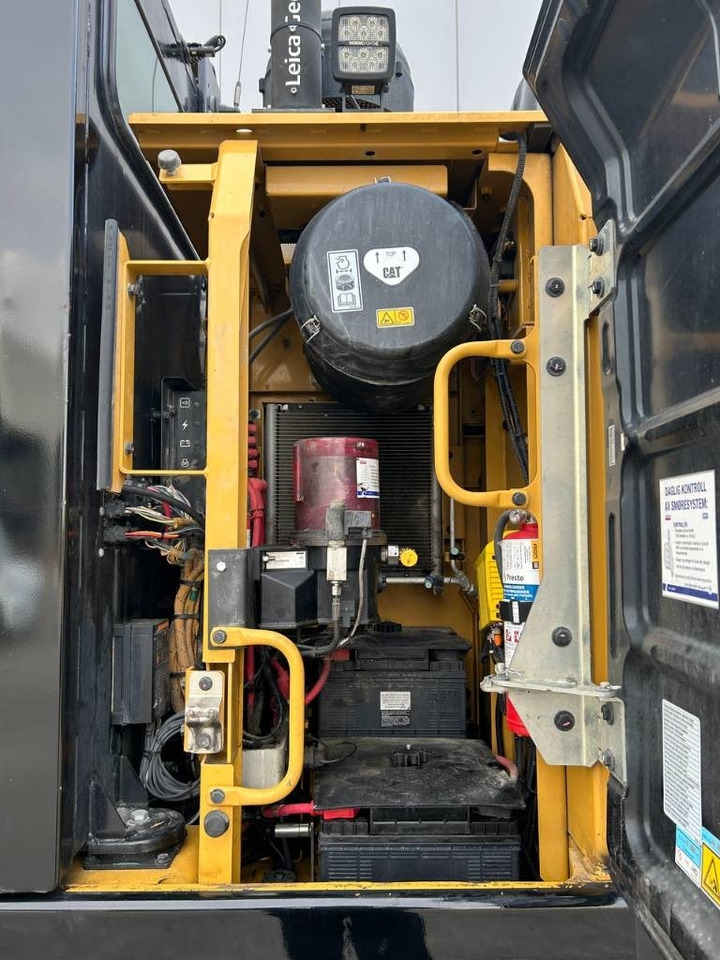 Escavadora de rastos CAT 330F L (Roto|GPS|2 buckets): foto 22