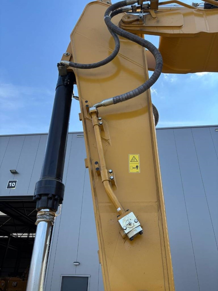 Escavadora de rastos novo CAT 336: foto 14