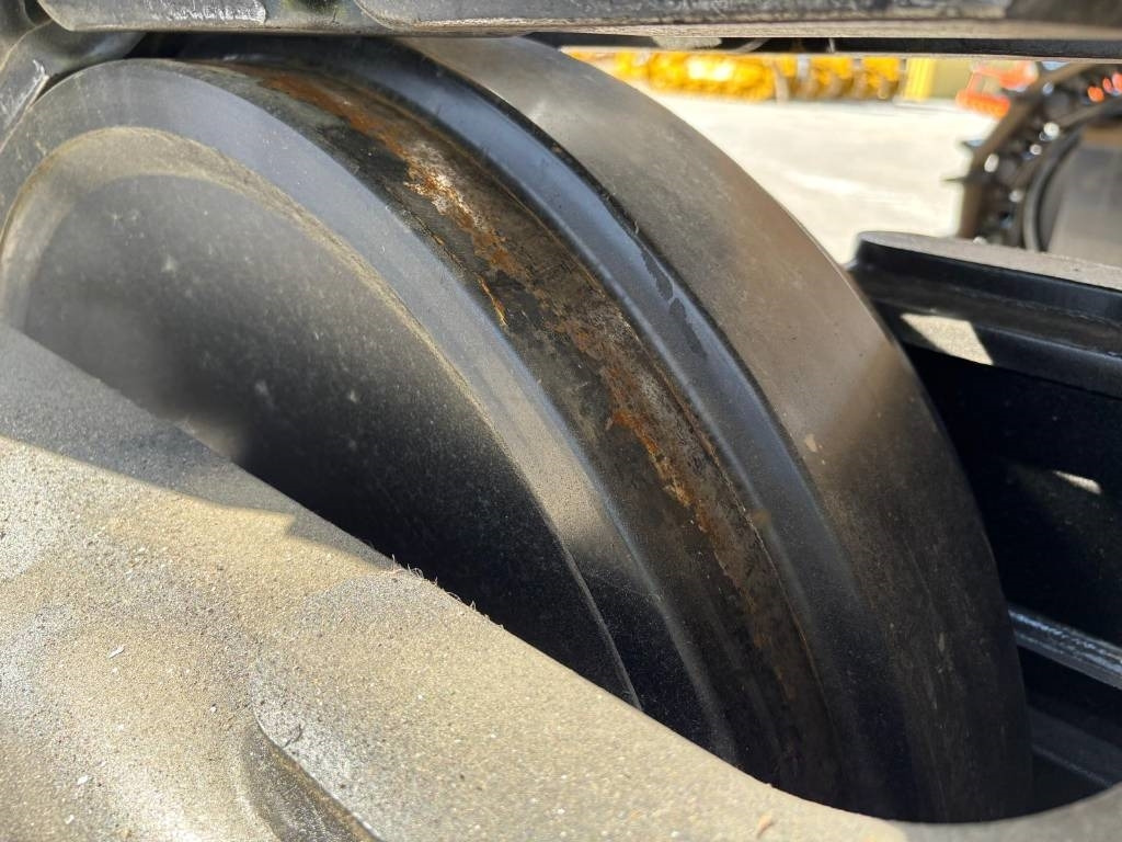 Escavadora de rastos novo CAT 336: foto 24