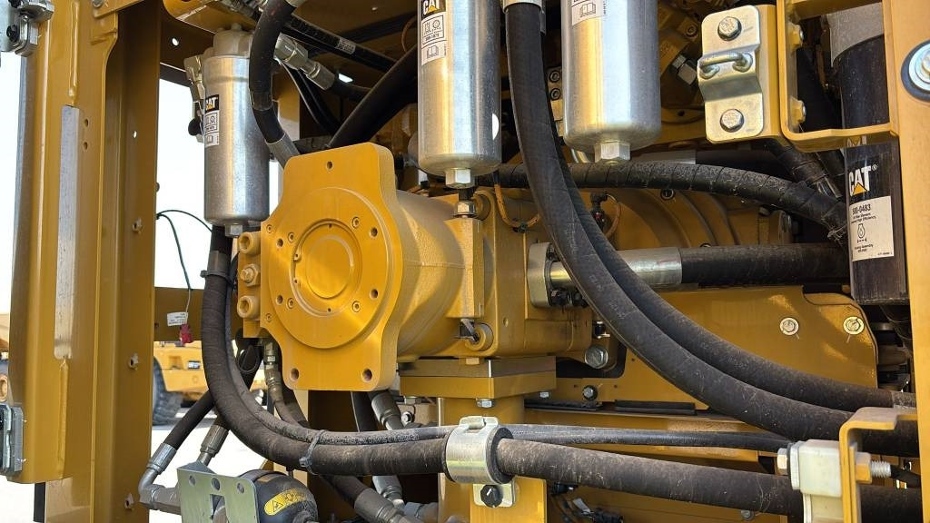 Escavadora de rastos CAT 374: foto 11