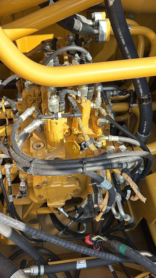 Escavadora de rastos CAT 374: foto 12