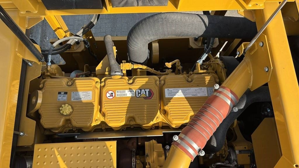 Escavadora de rastos CAT 374: foto 6