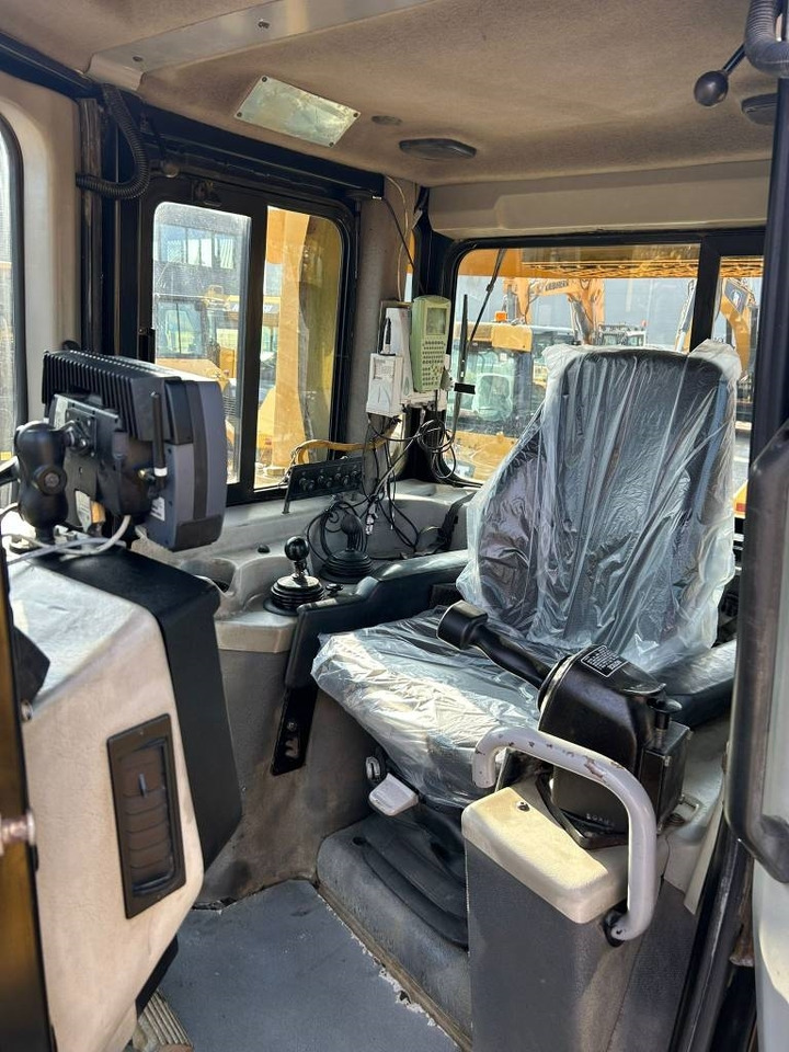 Leasing de CAT D 7 R (Leica GPS)  CAT D 7 R (Leica GPS): foto 11