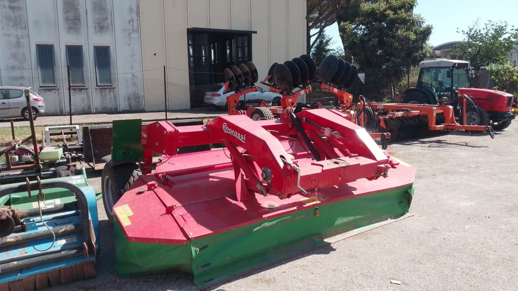 Enorossi Dmc trex 320 roll - Gadanheira: foto 1 Enorossi Dmc trex 320 roll - Gadanheira: foto 1