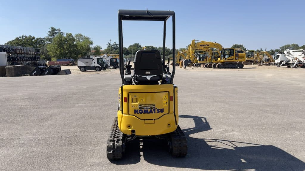 Komatsu PC16 R-3 HS - Mini escavadeira: foto 4 Komatsu PC16 R-3 HS - Mini escavadeira: foto 4