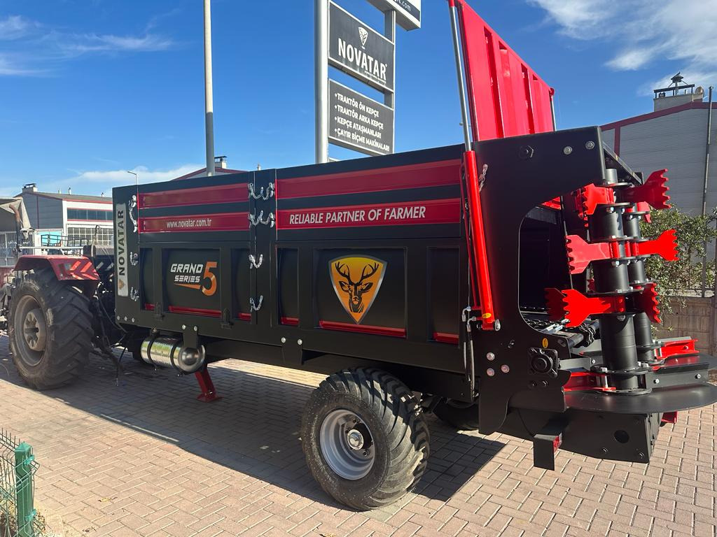 Novatar Manure Spreader 5 m3 - Espalhador de estrume: foto 4 Novatar Manure Spreader 5 m3 - Espalhador de estrume: foto 4
