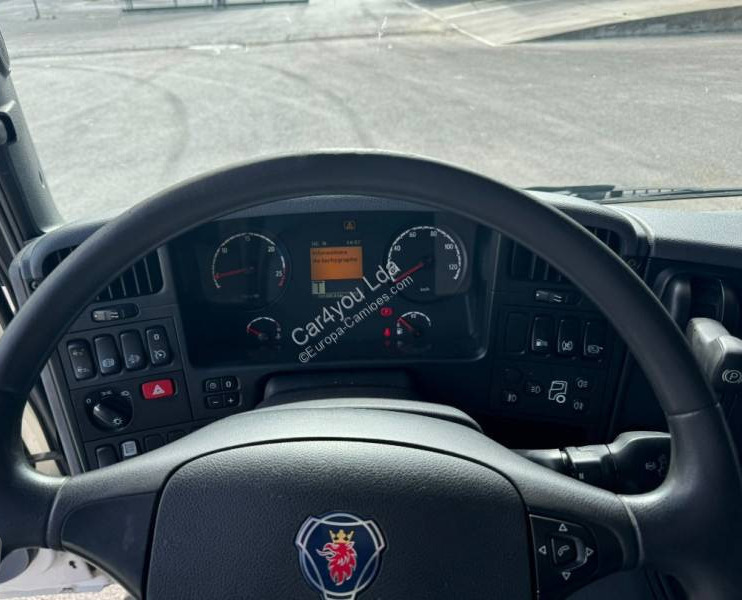 Camião transporte de veículos Scania P 450: foto 16