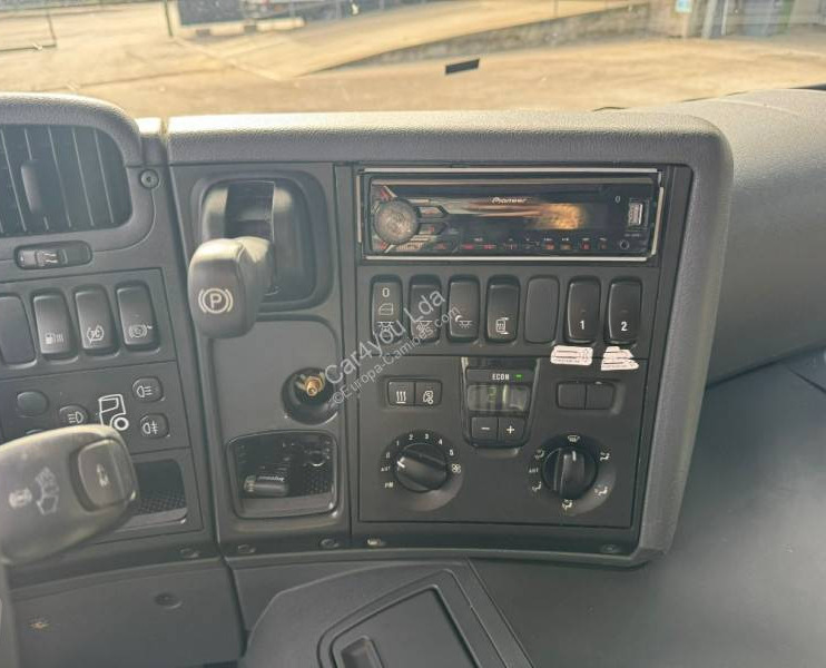 Camião transporte de veículos Scania P 450: foto 22