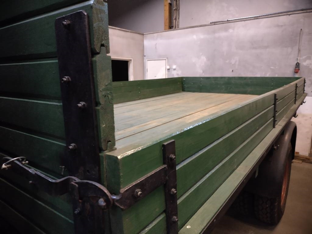 Mercedes-Benz 4x4 Kippilava,museo rekisterissä - Camião basculante: foto 3 Mercedes-Benz 4x4 Kippilava,museo rekisterissä - Camião basculante: foto 3