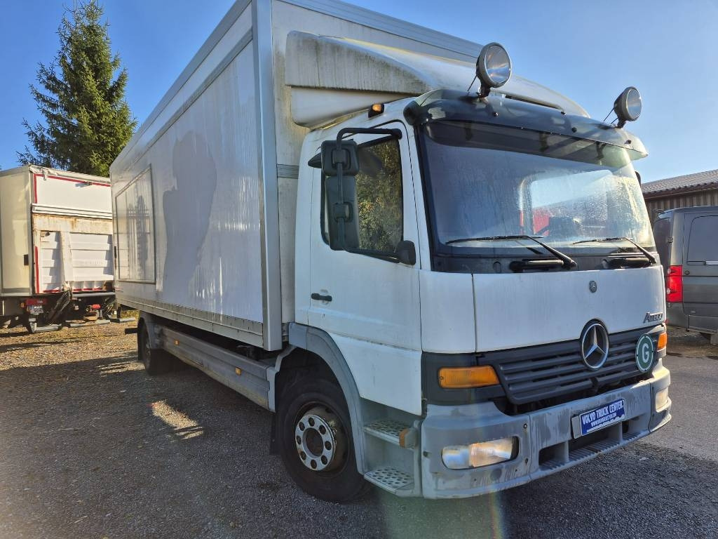 Mercedes-Benz Atego 1223 umpikori+pl nostin - Camião furgão: foto 2 Mercedes-Benz Atego 1223 umpikori+pl nostin - Camião furgão: foto 2