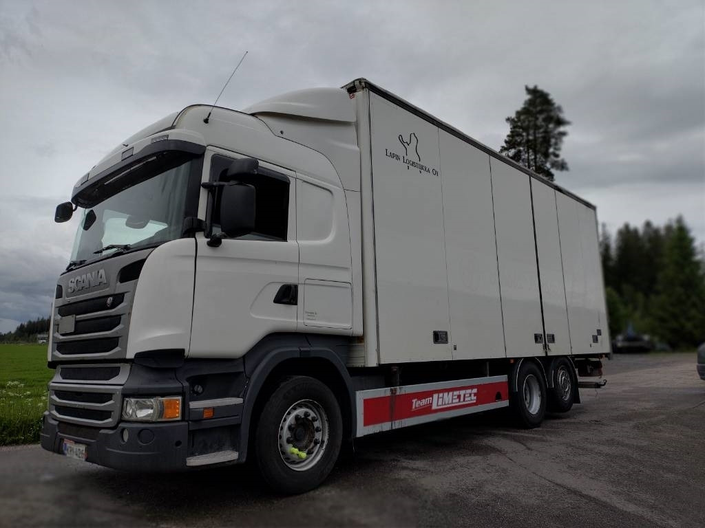 Scania R480 6x2 limetec kokosivuauk kori,liukukatto - Camião furgão: foto 1 Scania R480 6x2 limetec kokosivuauk kori,liukukatto - Camião furgão: foto 1