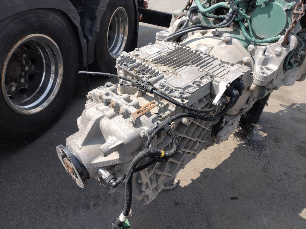 Volvo AT2612D - Caixa de velocidade por Camião: foto 1 Volvo AT2612D - Caixa de velocidade por Camião: foto 1