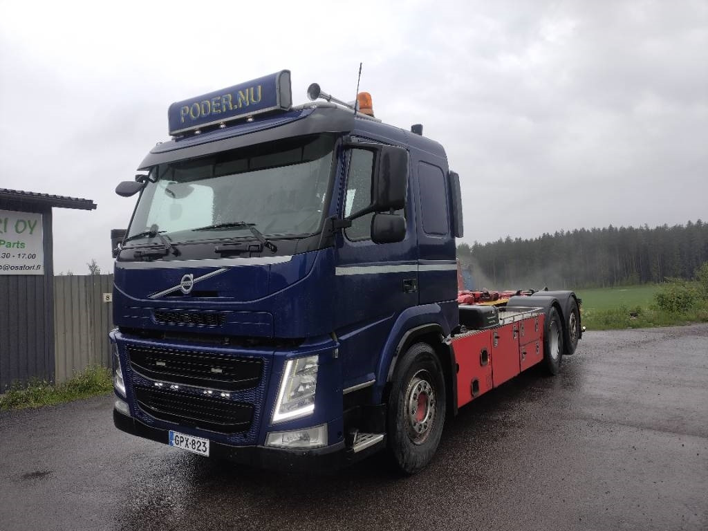 Volvo FM450 6x2 ohj.teli, Multilift koukkulaite - Camião polibenne: foto 2 Volvo FM450 6x2 ohj.teli, Multilift koukkulaite - Camião polibenne: foto 2