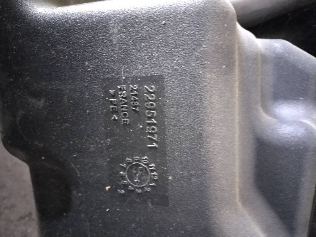 Volvo Polttoaine tankki 2+2 - Estrutura/ Châssis por Camião: foto 3 Volvo Polttoaine tankki 2+2 - Estrutura/ Châssis por Camião: foto 3